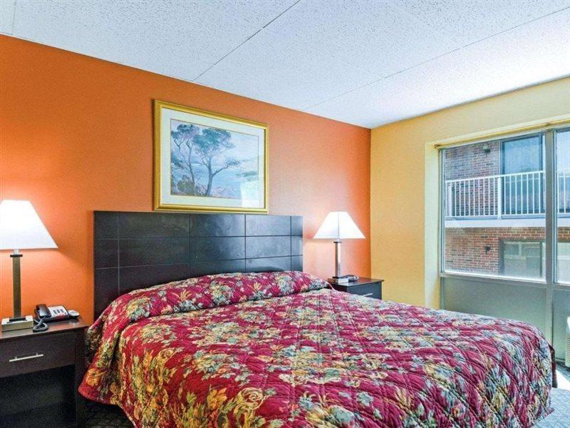Econolodge Framingham-Boston Buitenkant foto