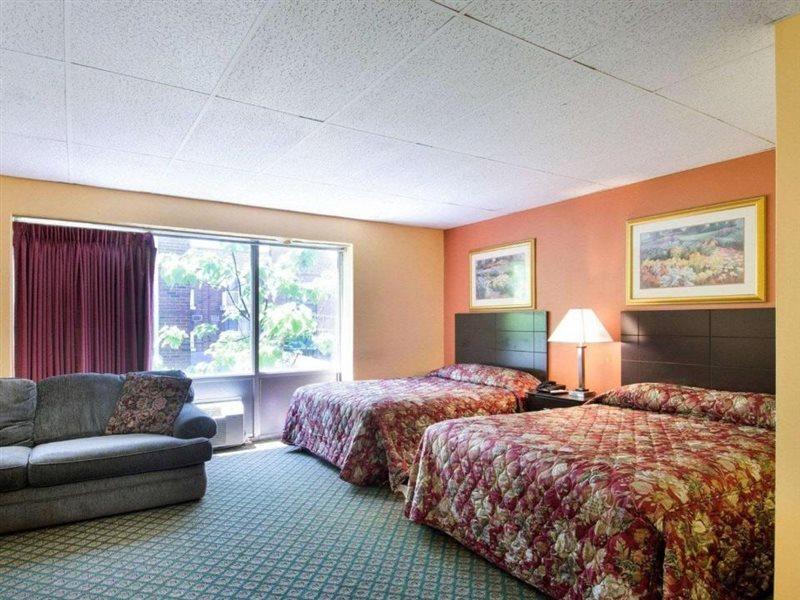Econolodge Framingham-Boston Buitenkant foto