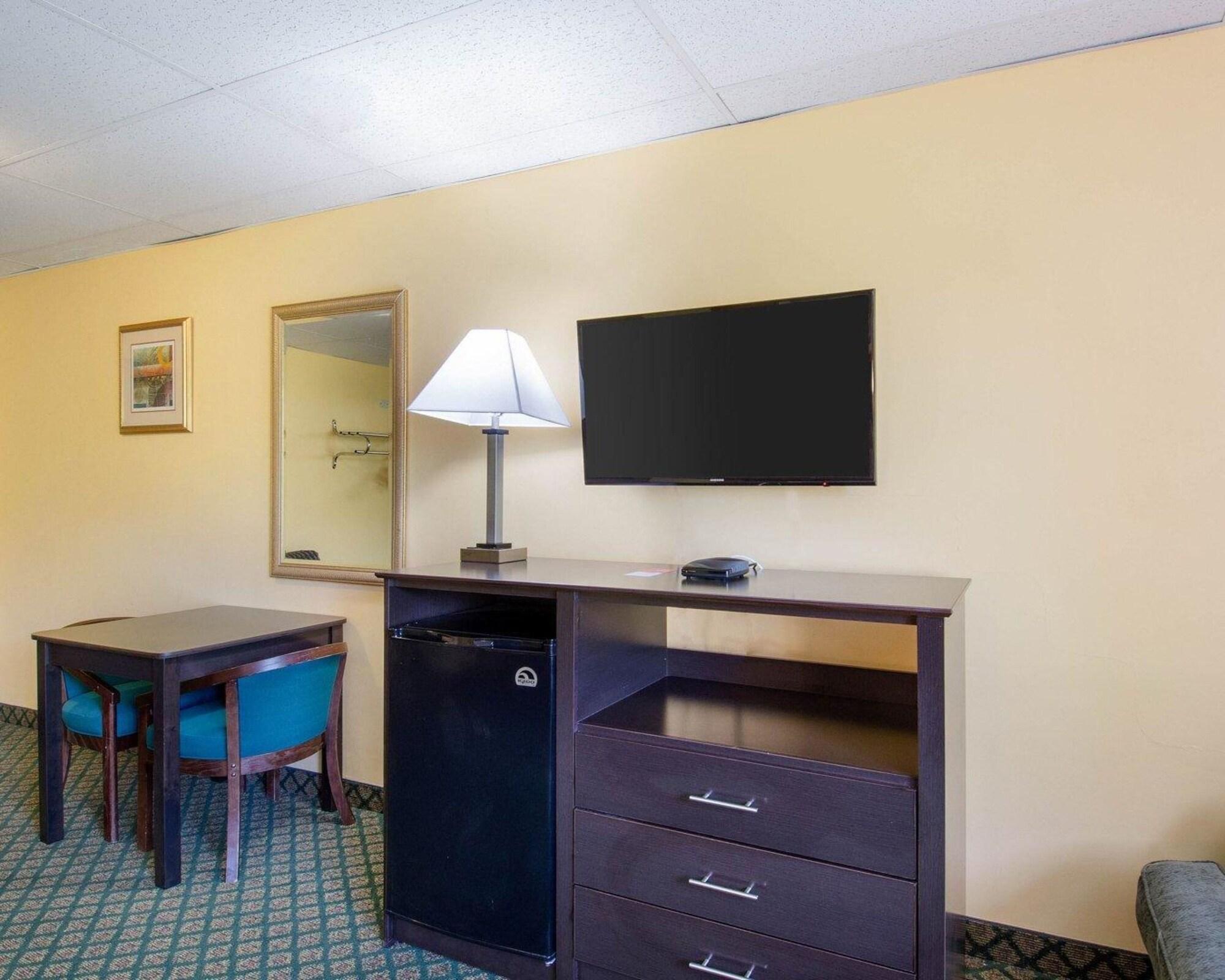 Econolodge Framingham-Boston Buitenkant foto